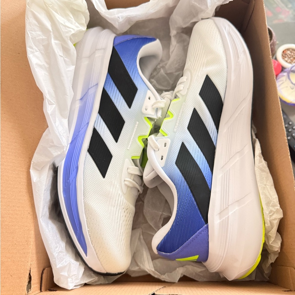 Adidas Questar 3 running sneakers White and Lime Green Sneakers size 12 or 28cm - Picture 10 of 12